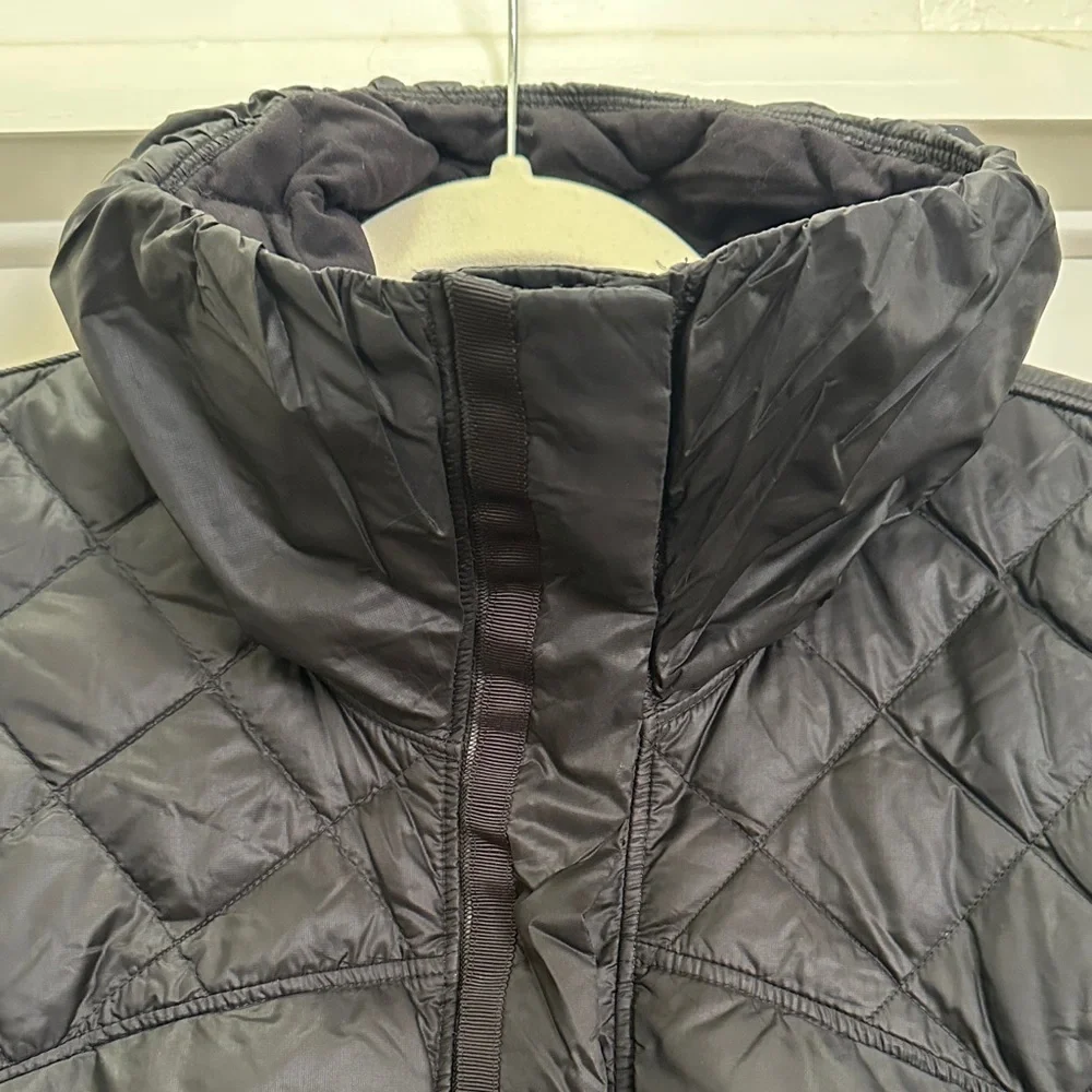 Lululemon down for a run pull over - black - Picture 6 of 7